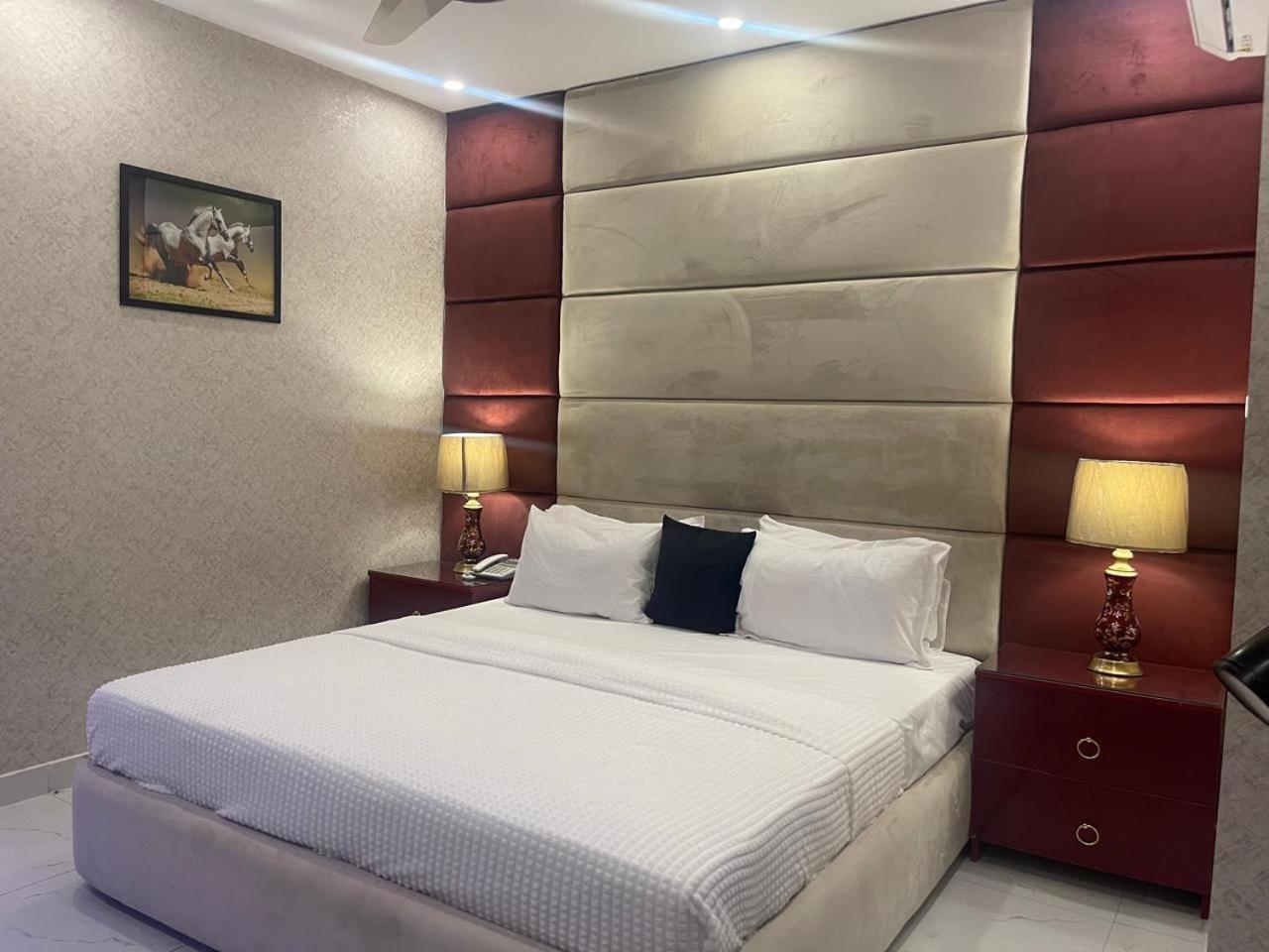 Hotel Croydon International Rawalpindi Exterior photo