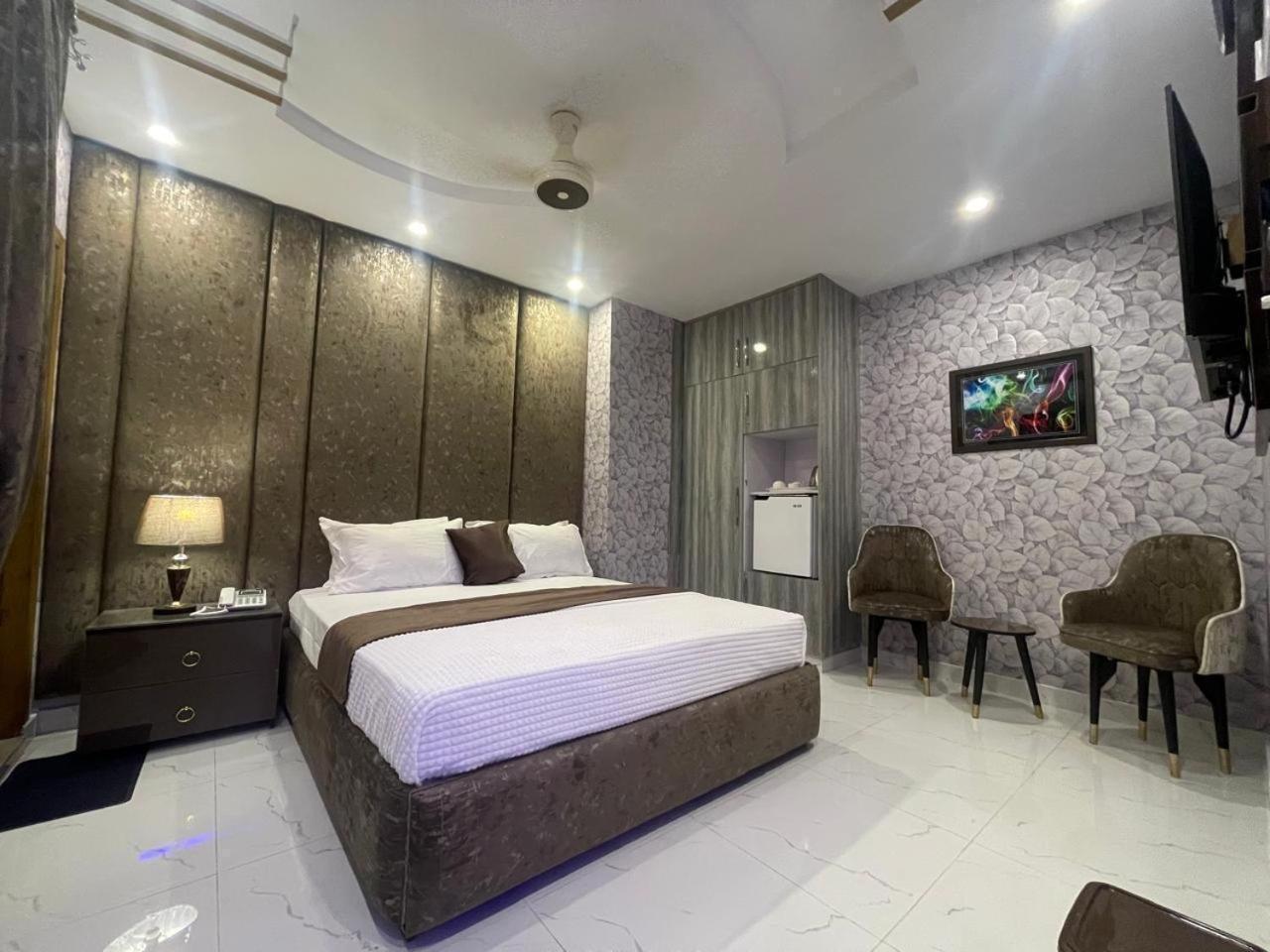 Hotel Croydon International Rawalpindi Exterior photo
